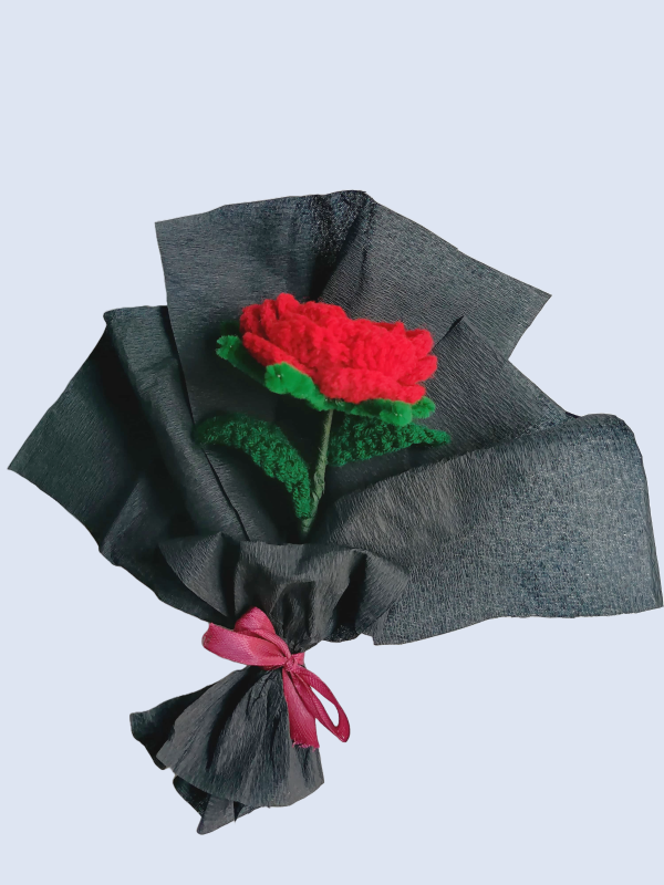 Single Crochet Red Rose with bouqet