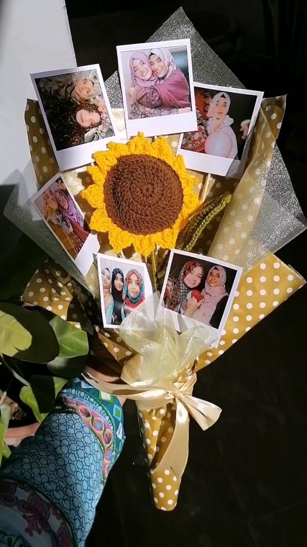 Crochet Bouquet With Polaroids